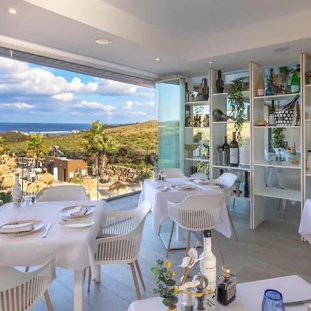 Luxury With Free Alcazaba Lagoon Access Apartamento Estepona